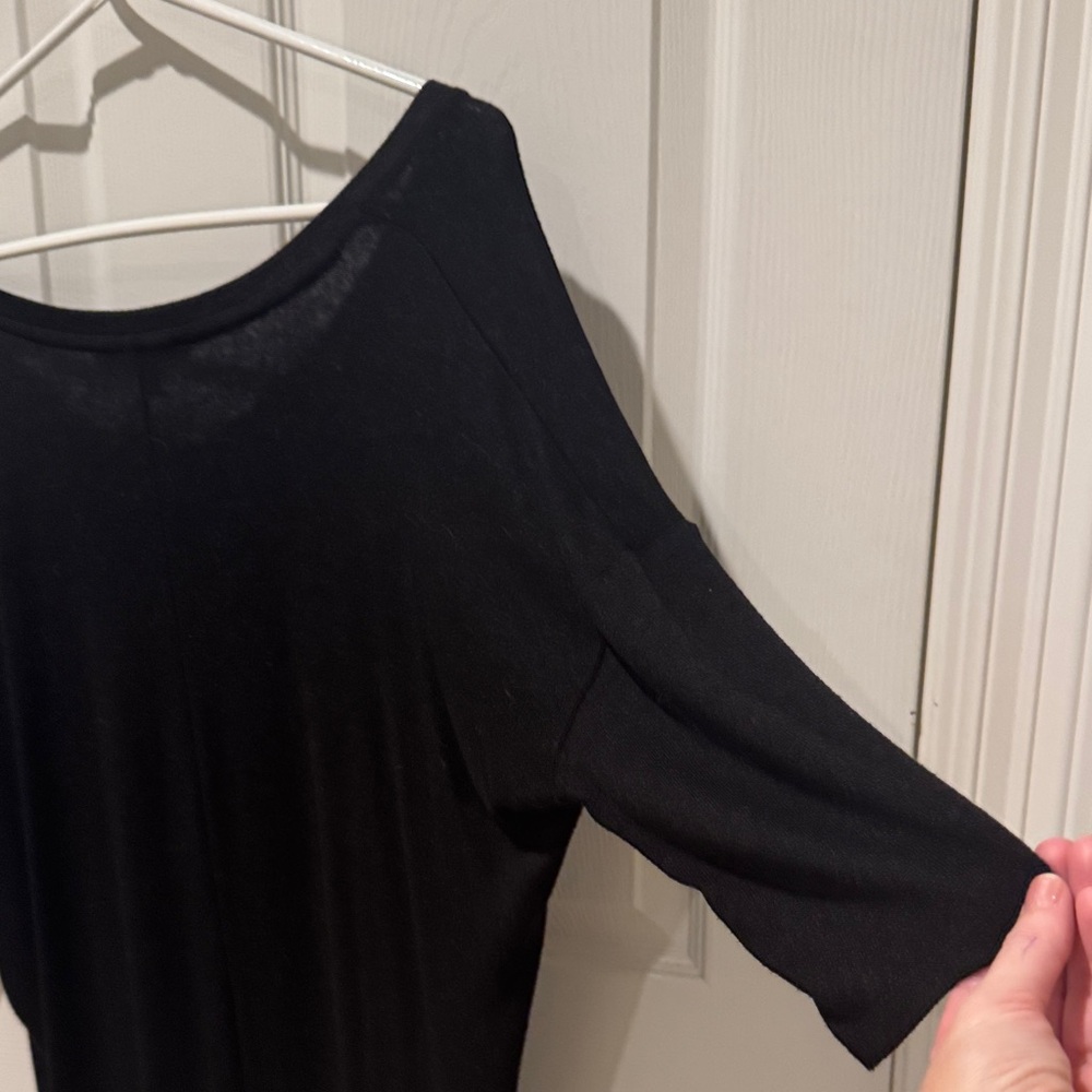 Express Charcoal V-Neck Top - Picture 8 of 12
